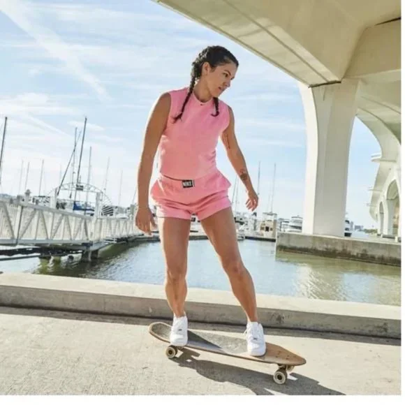 NIKE WOMENS SPORTWEAR WASH PACK SHORTS NWT - Picture 5 of 7